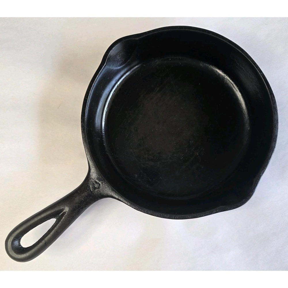 VTG Wagner Ware Stylized Sidney O No. 3 Cast Iron Skillet 1053 P